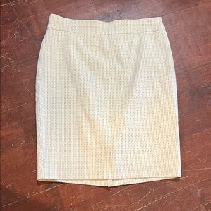 White House Black Market Cream Textured Pencil Skirt